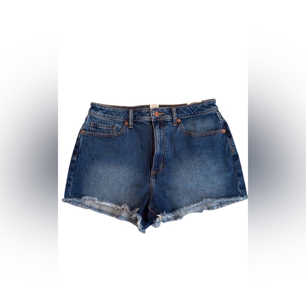 Pink Victoria’s Secret Medium Wash Denim Cut Off Shorts NWT